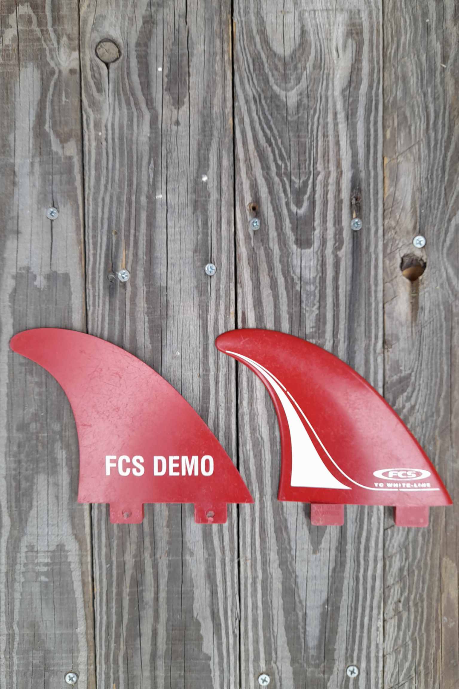 FINS – FCS TC White Lines (L&R Only) Thruster Fins